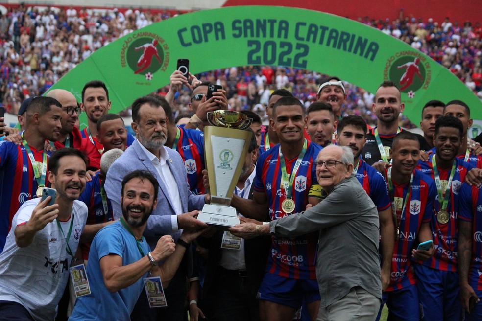 Brusque vence Marcílio Dias nos pênaltis e garante quinto título da Copa SC